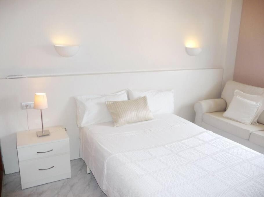 *****villa De Mon Max. 8 Personen, Meerblick + Pool * Cala Anguila