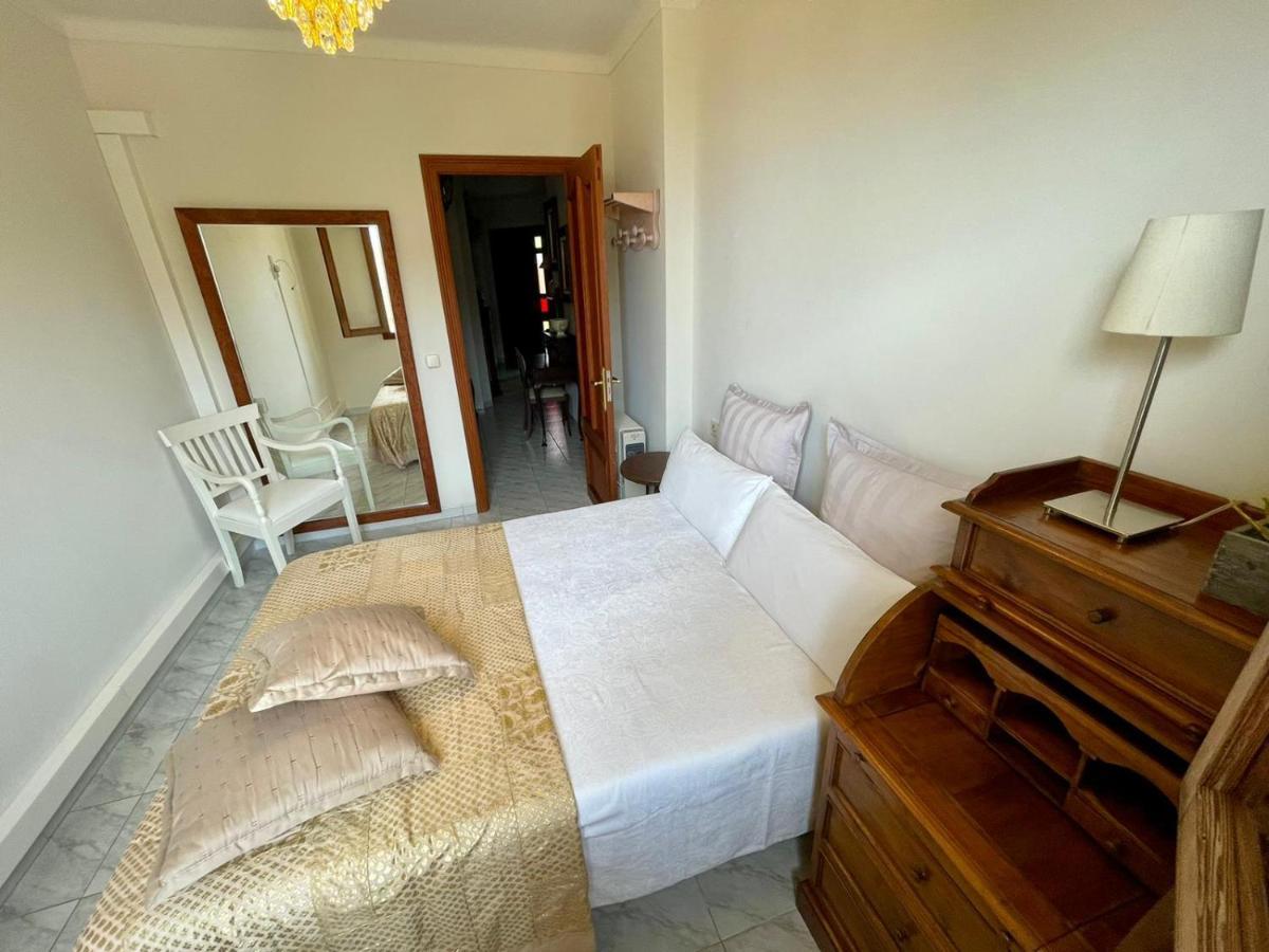 Villa *****villa De Mon Max. 8 Personen, Meerblick + Pool